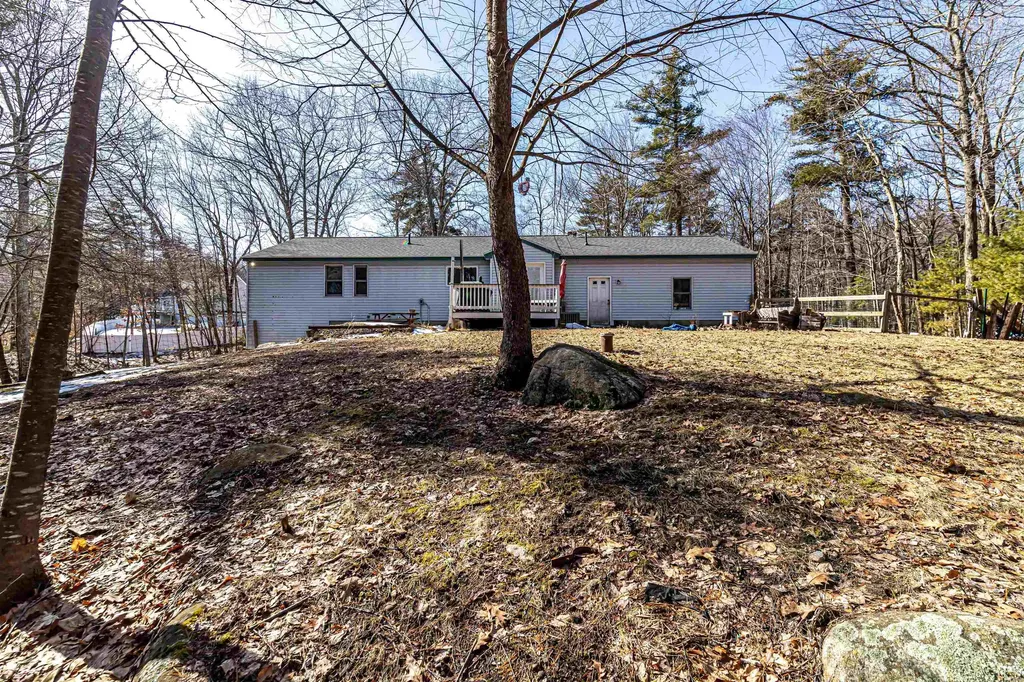 252 Mile Slip Road Milford NH 03055