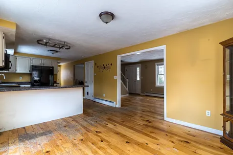181 Deerfield Road Nottingham NH 03290