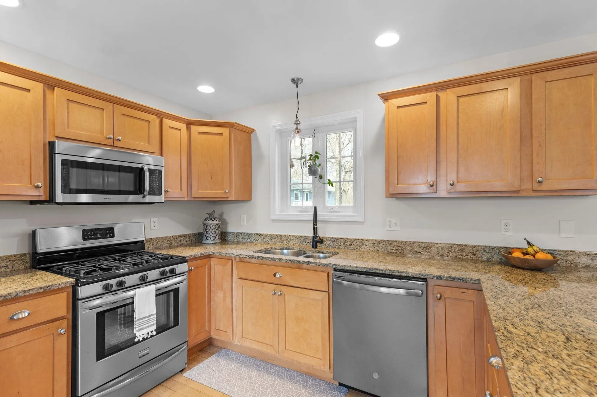 116 Oak Street Rollinsford NH 03869