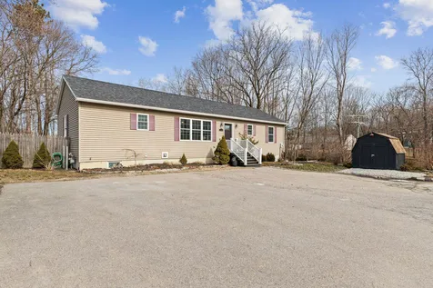 116 Oak Street Rollinsford NH 03869