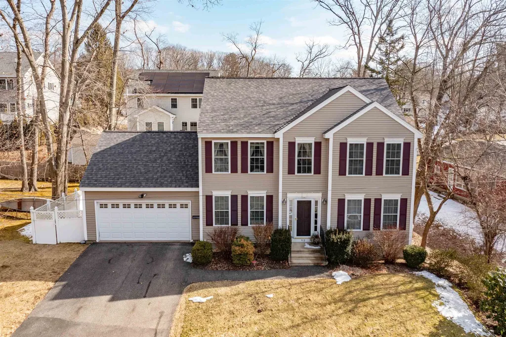 303 Ashland Street Manchester NH 03104