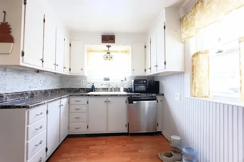 1291 Parker Road Danville VT 05828