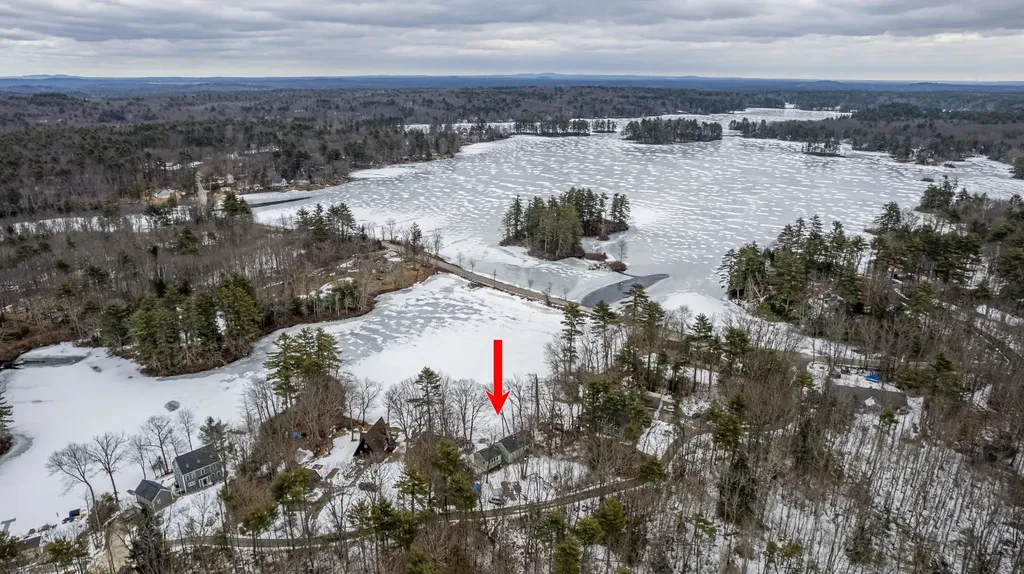 24 Stuart Drive Barrington NH 03825