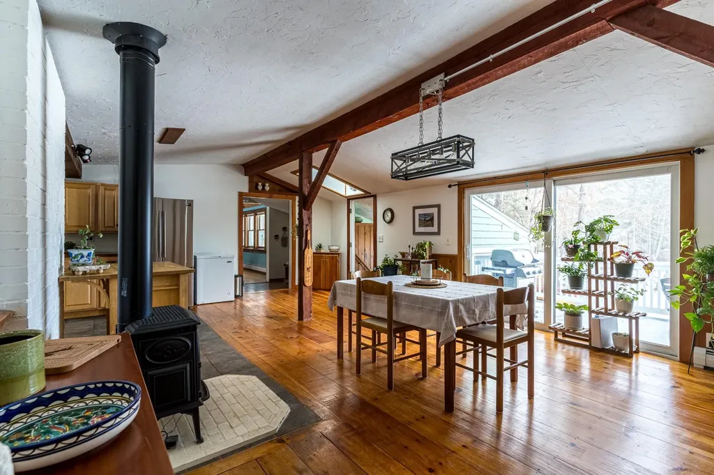 24 Stuart Drive Barrington NH 03825