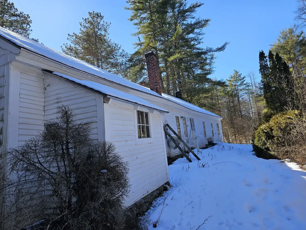 238 Old Greenfield Road Peterborough NH 03458
