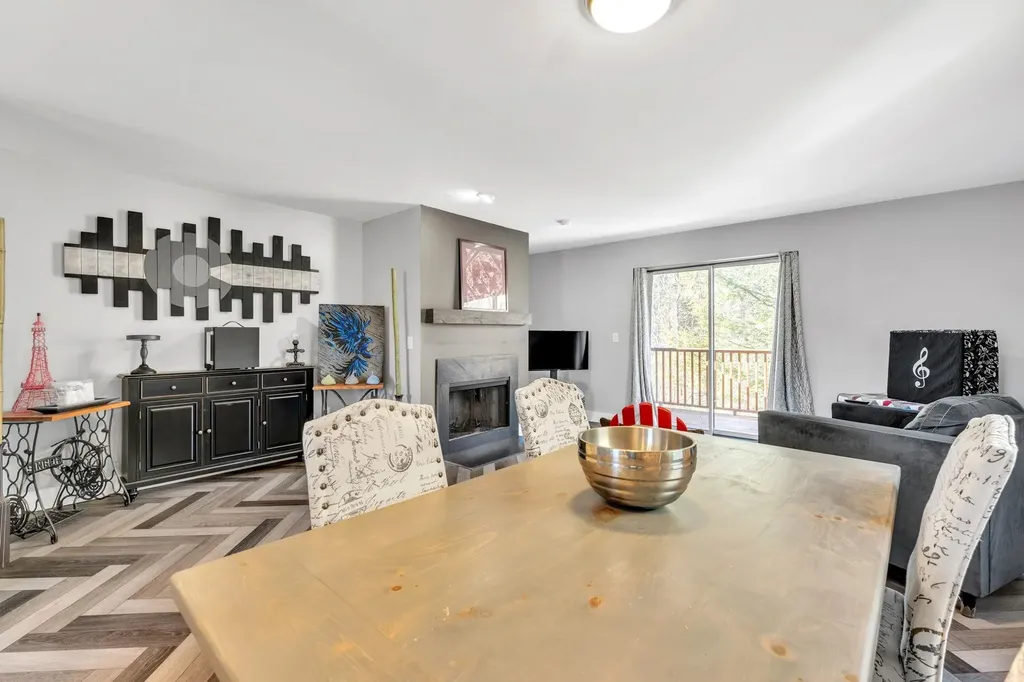 166 East Redrock Drive Burlington VT 05401