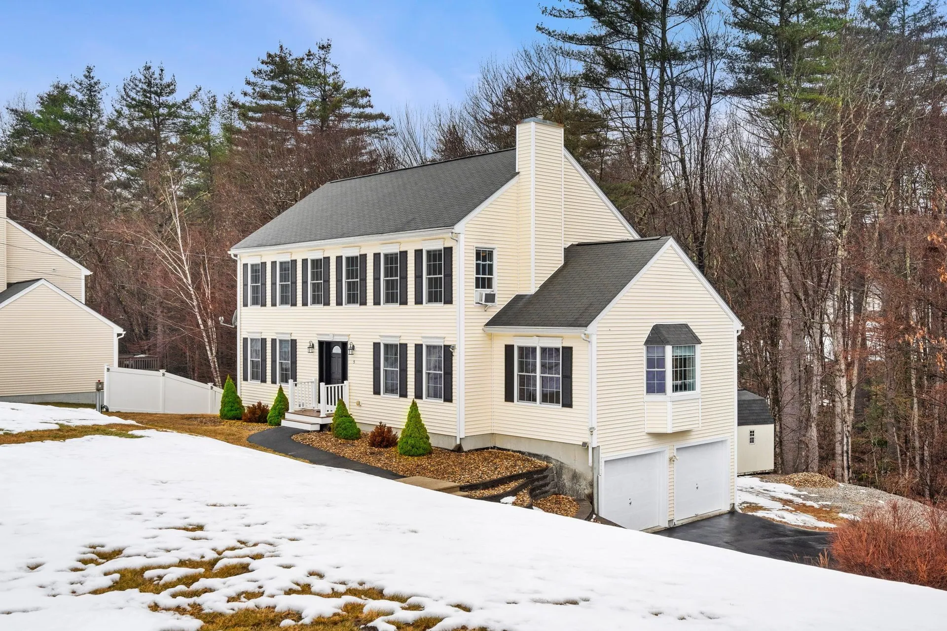 5 Foxmoor Circle Milford NH 03055