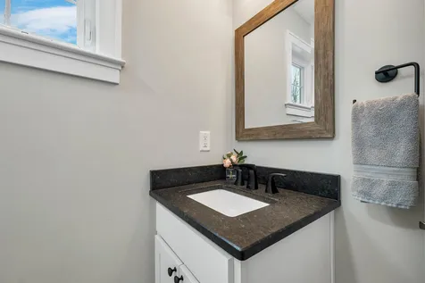 118 South Road Fremont NH 03044