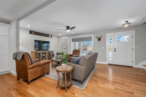 118 South Road Fremont NH 03044