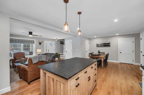 118 South Road Fremont NH 03044