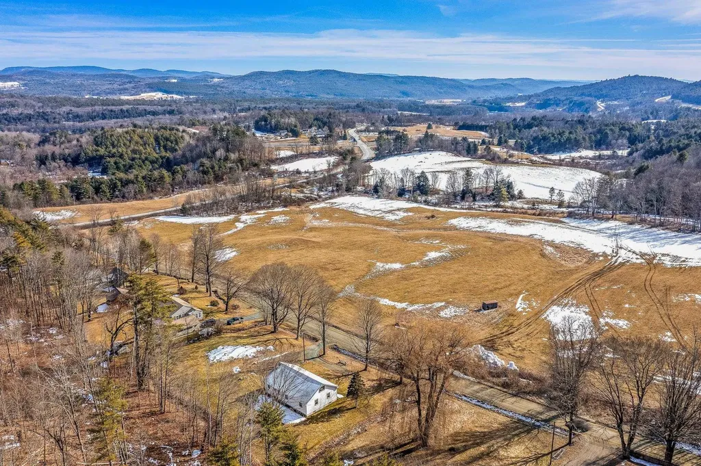 20 Rice Road Hartland VT 05048
