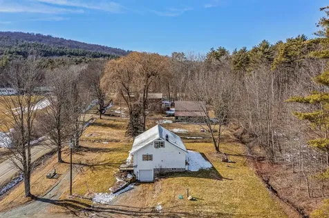 20 Rice Road Hartland VT 05048