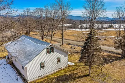 20 Rice Road Hartland VT 05048