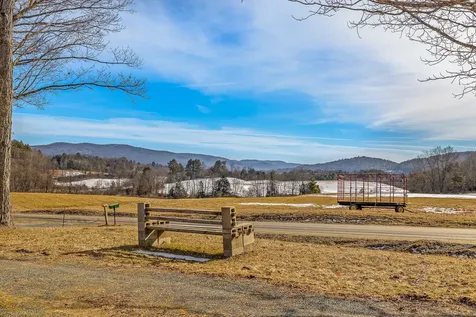 20 Rice Road Hartland VT 05048