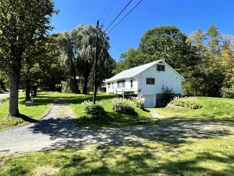 20 Rice Road Hartland VT 05048