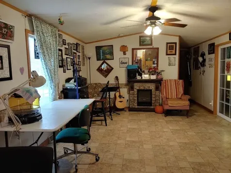 223 Kneeland Flats Trailer Park Waterbury VT 05676