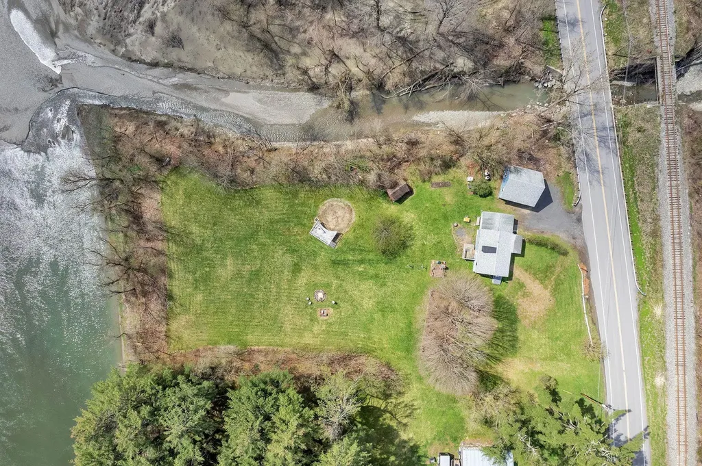 821 Us Route 2 Middlesex VT 05602