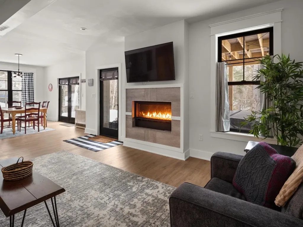 77 Two Ponds Road Warren VT 05674