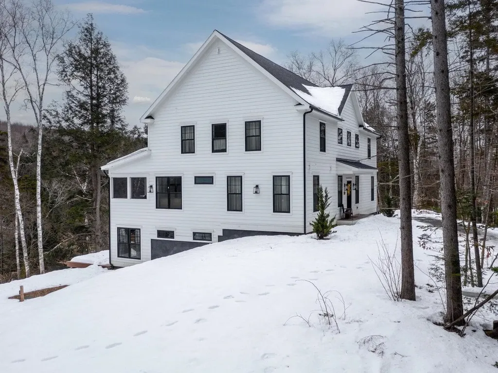 77 Two Ponds Road Warren VT 05674