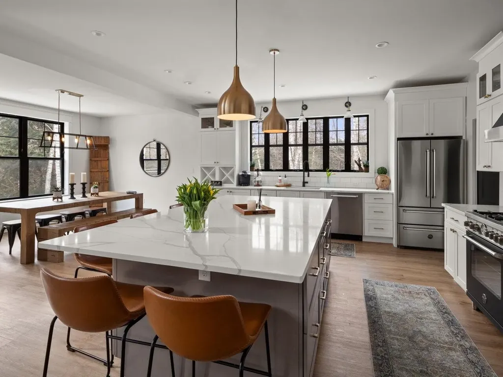 77 Two Ponds Road Warren VT 05674