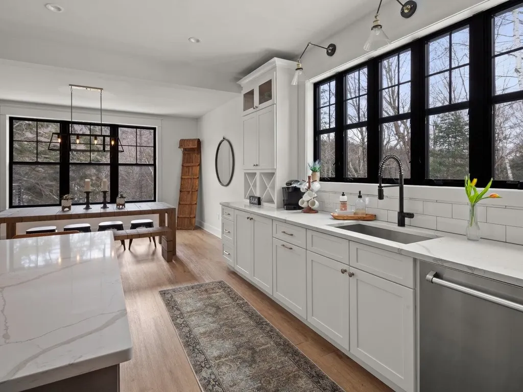 77 Two Ponds Road Warren VT 05674