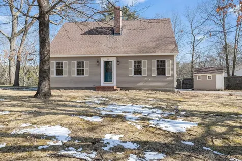 21 Riverside Drive Rochester NH 03867-1120