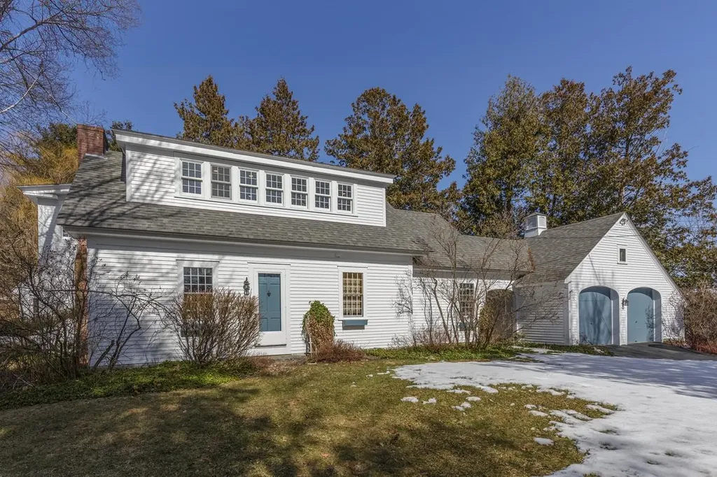 21 Gould Hill Road Hopkinton NH 03229