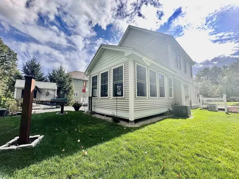 25 Melody Terrace Dover NH 03820