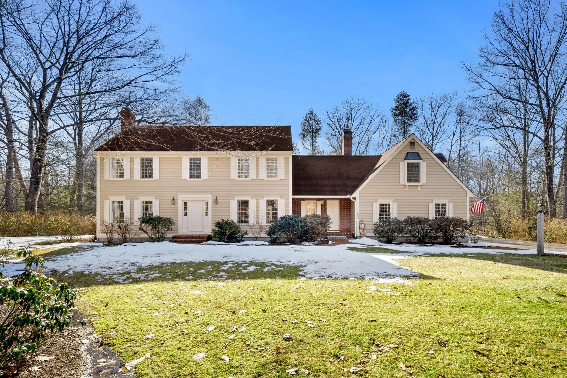 12 Boxwood Road Bedford NH 03110