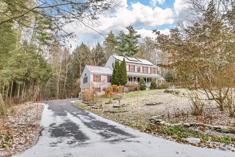 9 Cherry Lane Madbury NH 03823