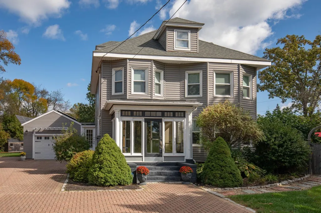 384 Peverly Hill Road Portsmouth NH 03801