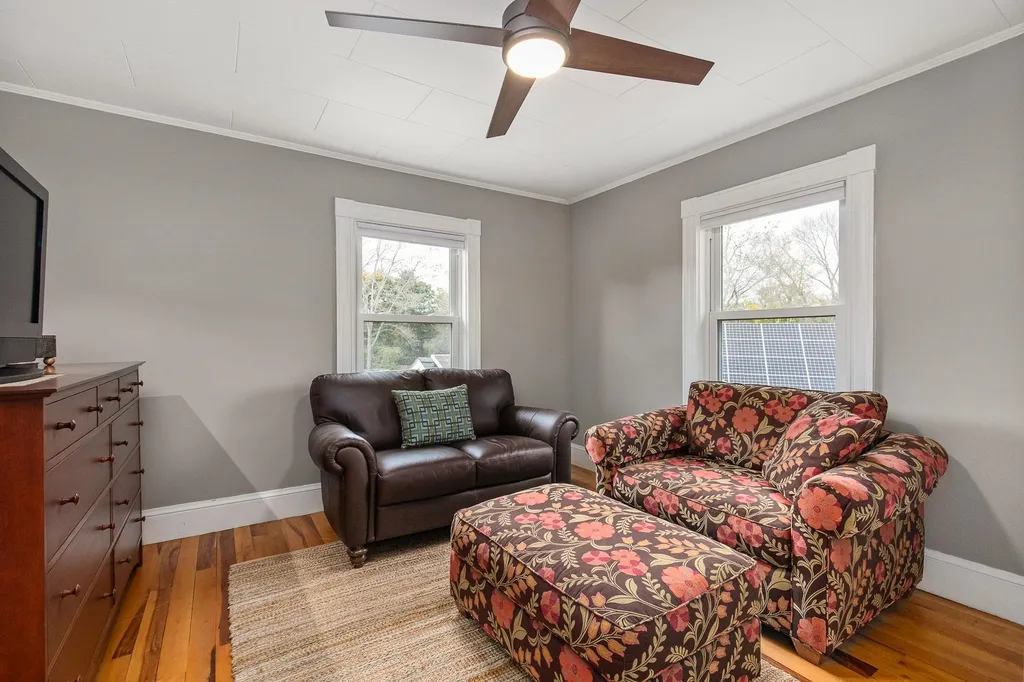 384 Peverly Hill Road Portsmouth NH 03801