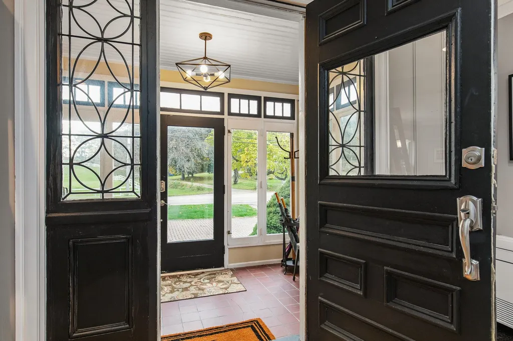 384 Peverly Hill Road Portsmouth NH 03801
