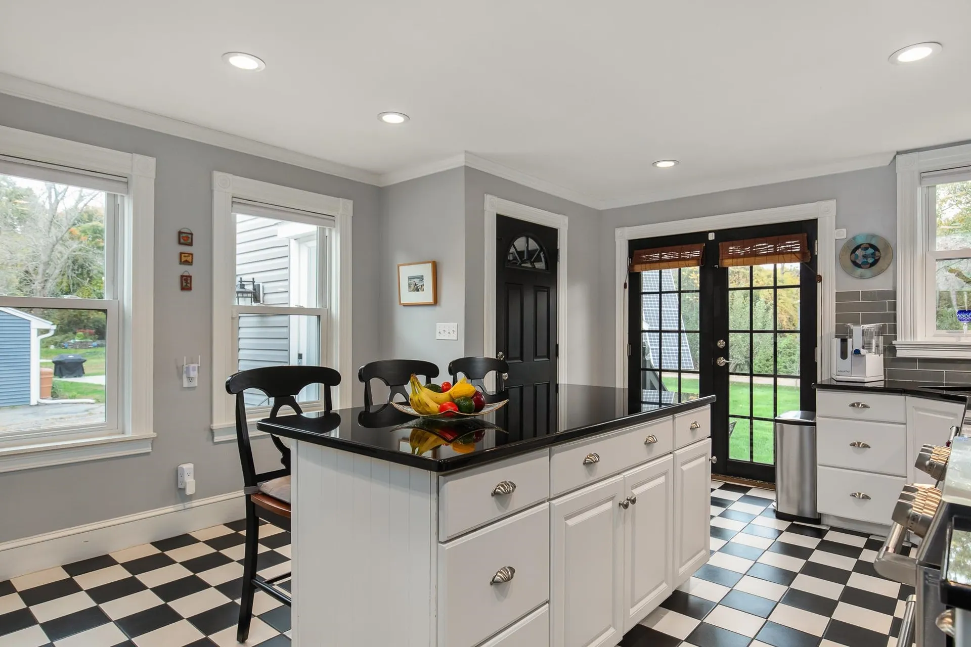384 Peverly Hill Road Portsmouth NH 03801