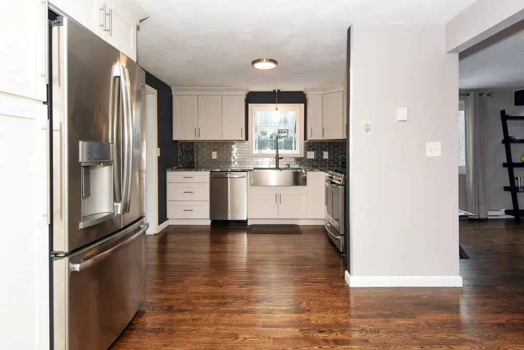 3 Linda Street Windham NH 03087
