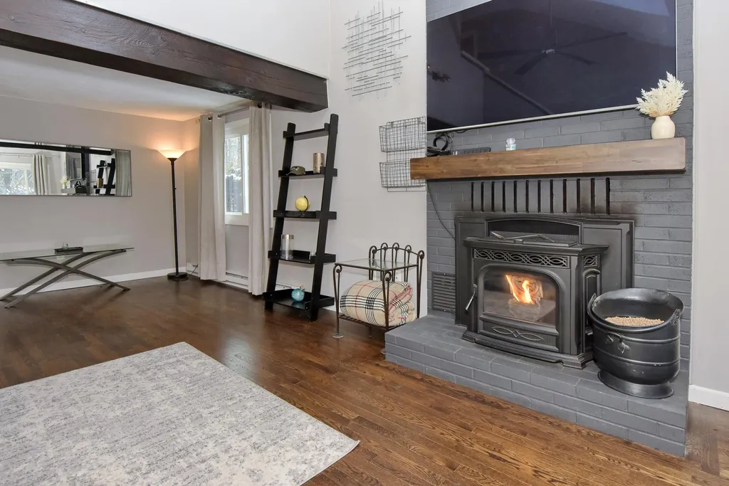 3 Linda Street Windham NH 03087