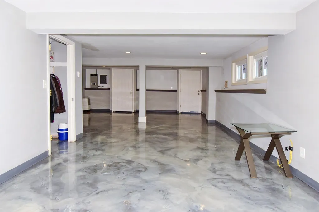 3 Linda Street Windham NH 03087