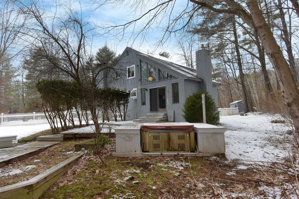 3 Linda Street Windham NH 03087
