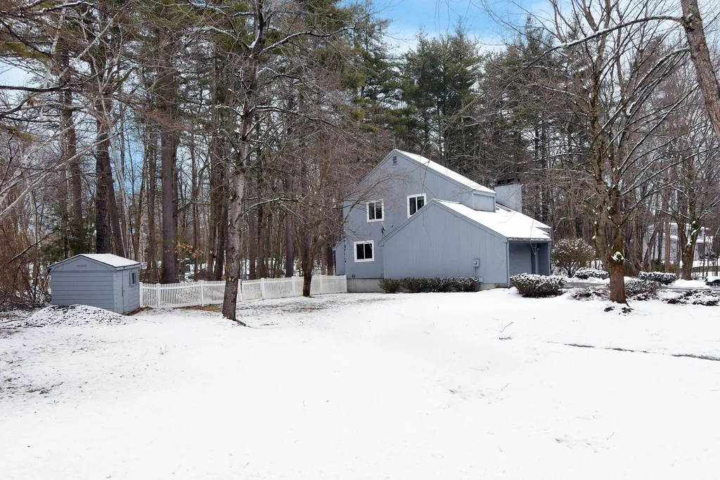 3 Linda Street Windham NH 03087