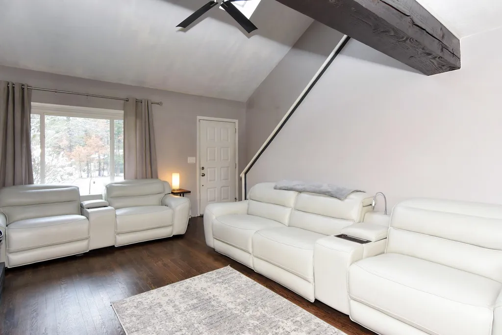 3 Linda Street Windham NH 03087