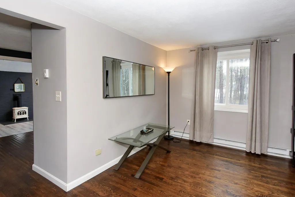 3 Linda Street Windham NH 03087