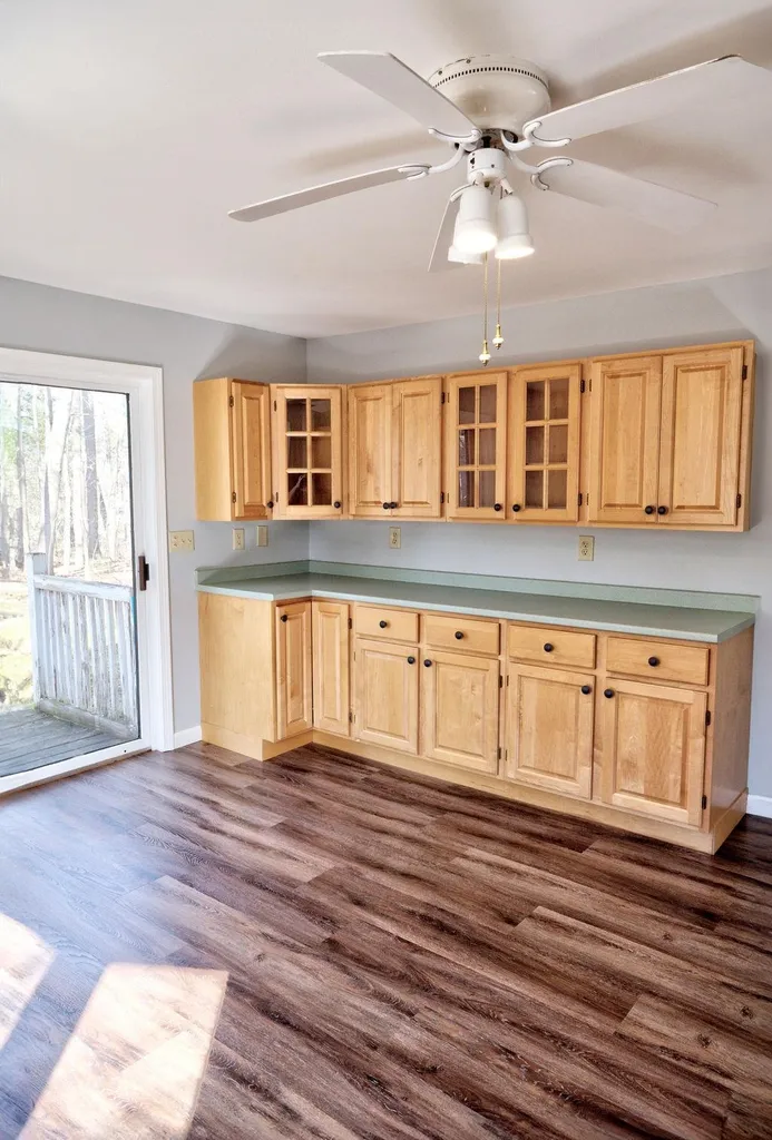 72 Mammoth Road Hooksett NH 03106
