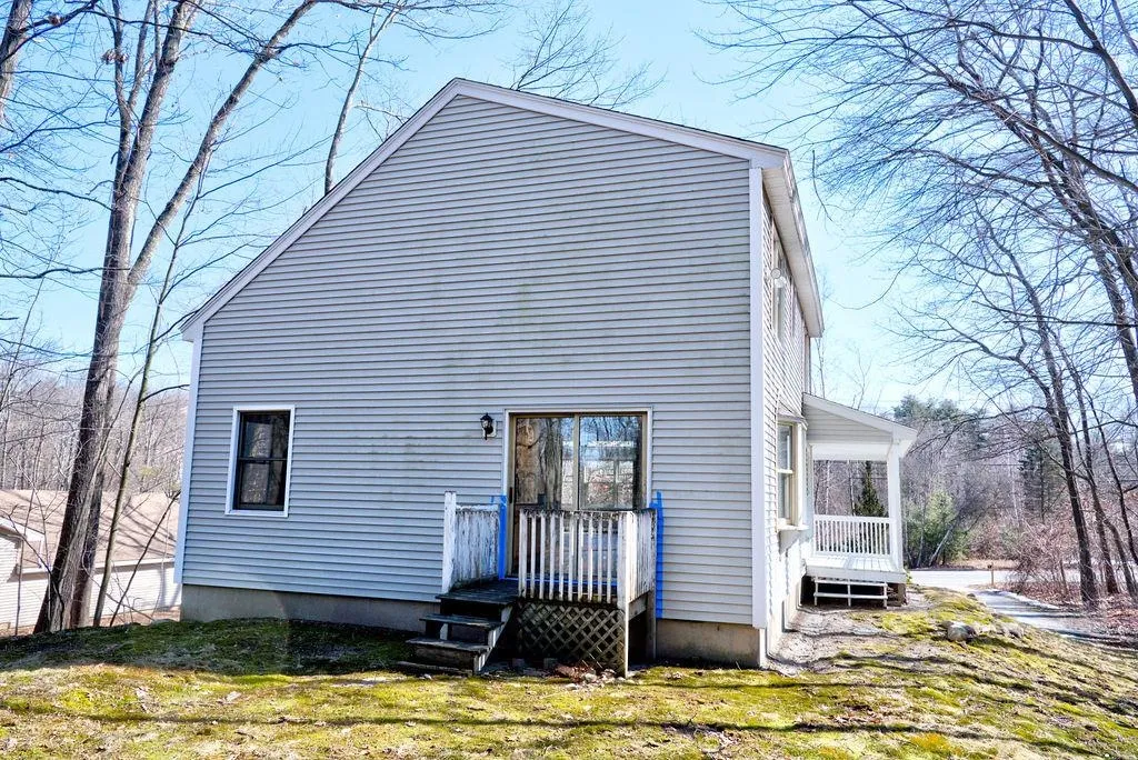 72 Mammoth Road Hooksett NH 03106