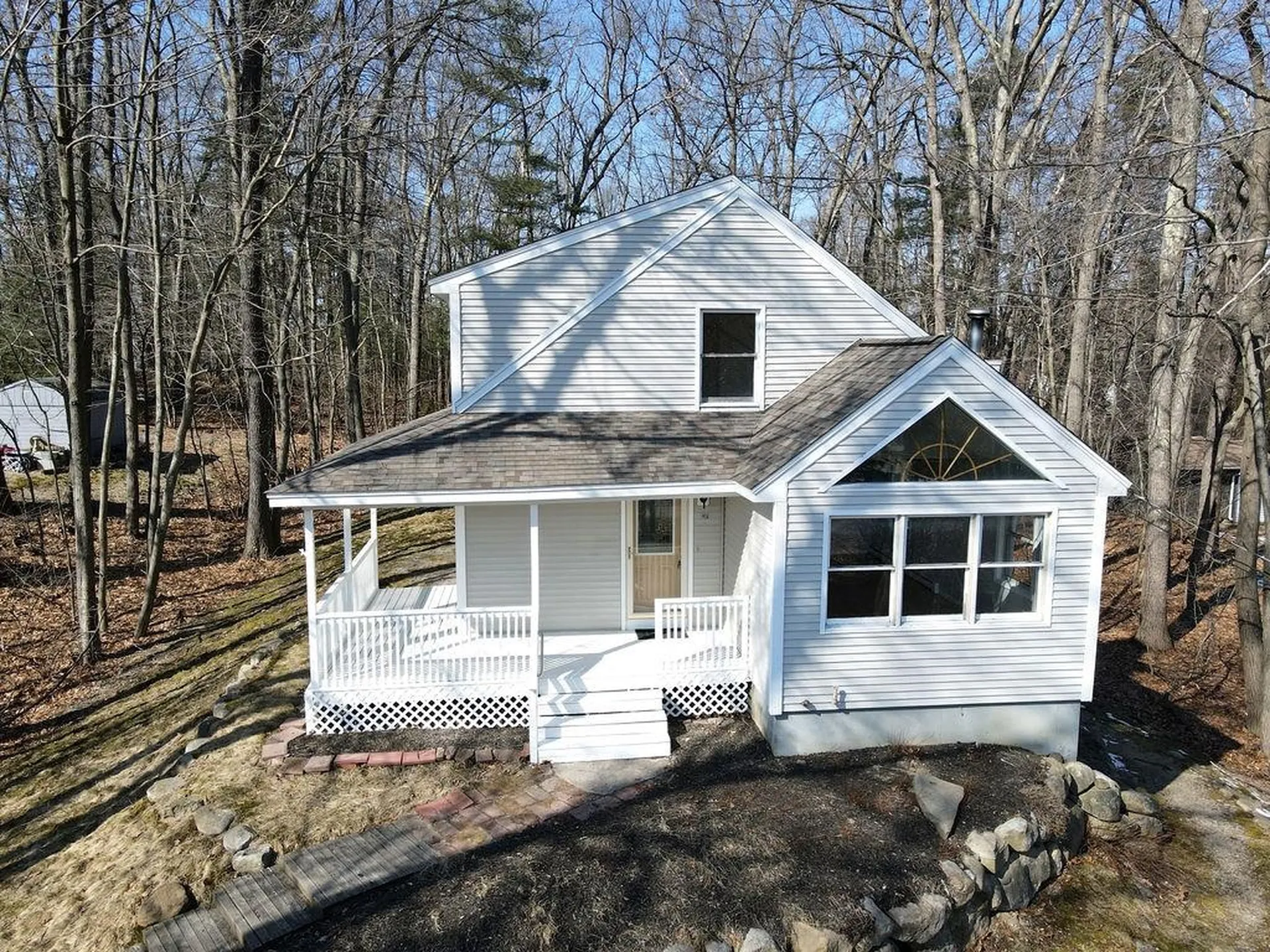 72 Mammoth Road Hooksett NH 03106