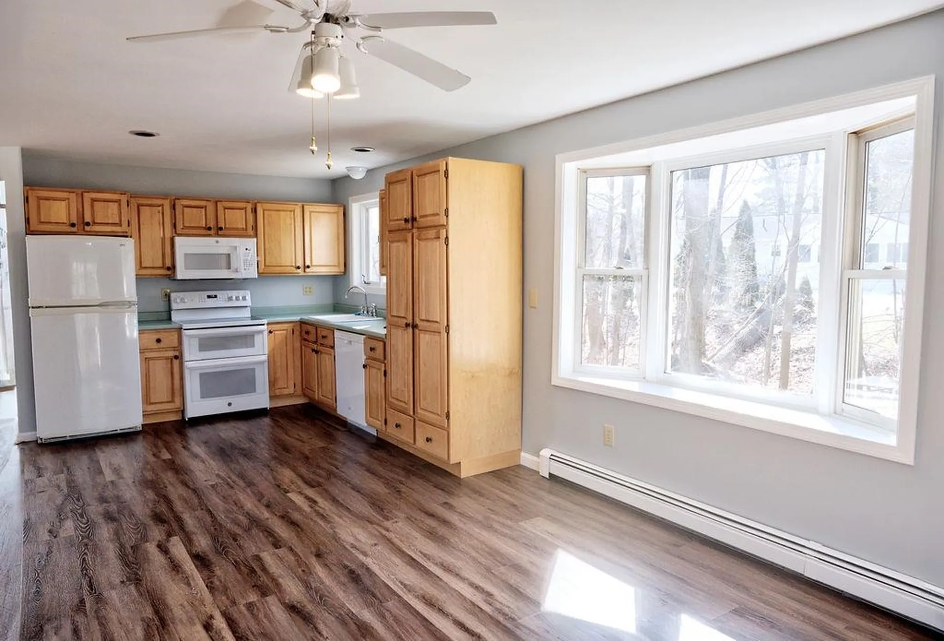 72 Mammoth Road Hooksett NH 03106