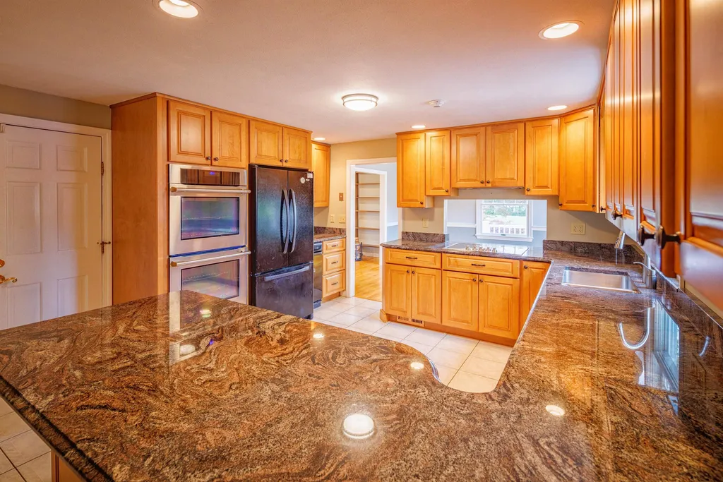 271 Rochester Hill Road Rochester NH 03867