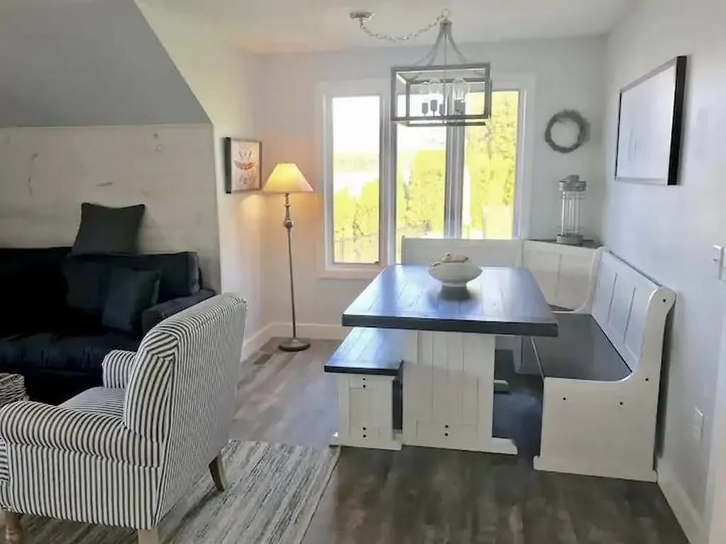 558 West Lakeshore Drive Colchester VT 05446
