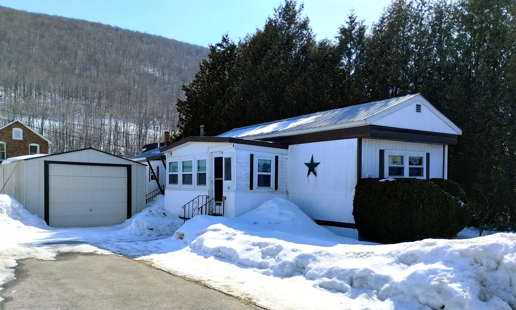 60 Cascade Flats Gorham NH 03581