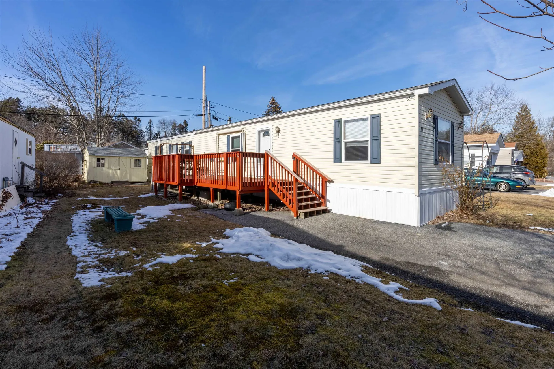 11 Hunter Boulevard Londonderry NH 03053