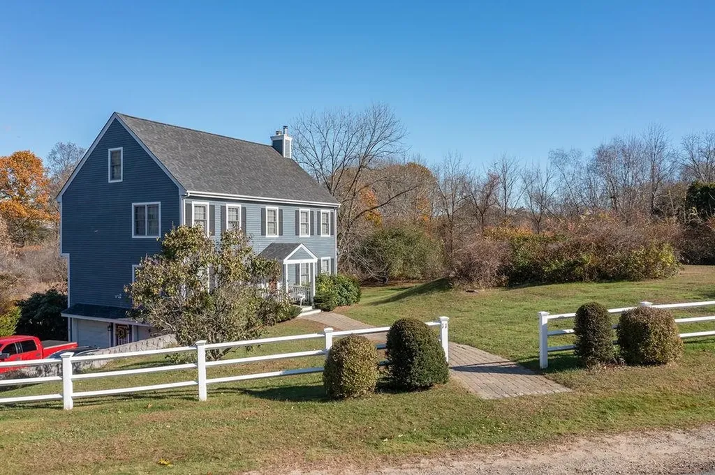 11 Marthas Court Hampton Falls NH 03844